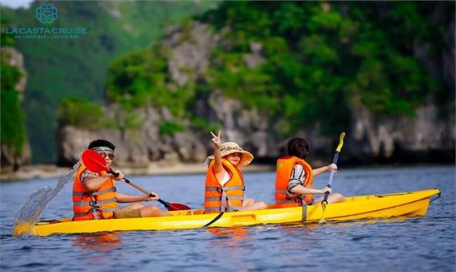 Kayaking in Frog Pond Area